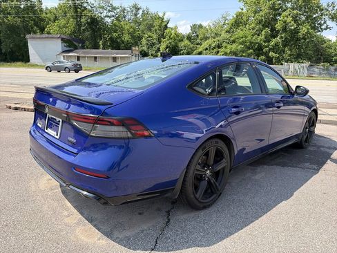 Used 2024 Honda Accord Sport image 4
