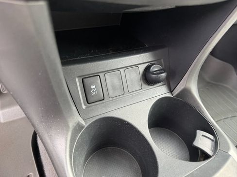 Used 2012 Toyota RAV4 4WD w/ Value Pkg image 21