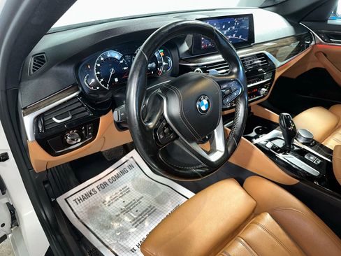 Used 2019 BMW 530i image 10