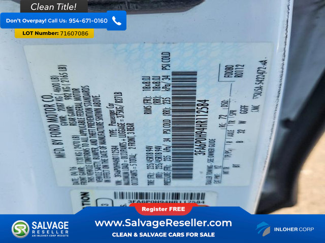 Used 2017 Ford Fusion SE FWD image 16