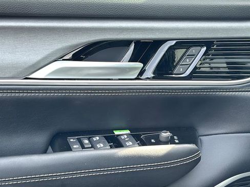 New 2026 Jeep Grand Wagoneer L 4WD image 17