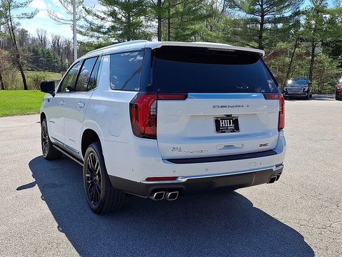 Used 2025 GMC Yukon Denali w/ Sun & Power Step Package AWD/4WD image 7