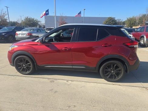 Used 2020 Nissan Kicks SR image 5