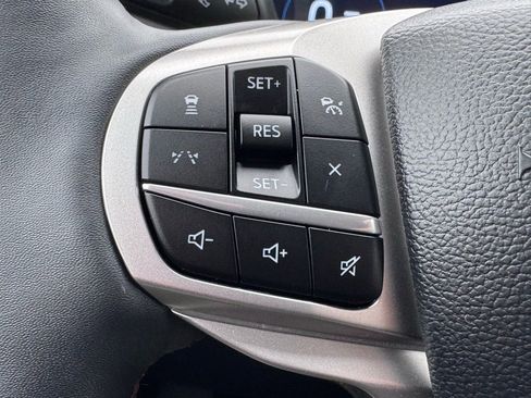 Certified 2025 Ford Explorer Active w/ Active Comfort Package AWD/4WD image 39