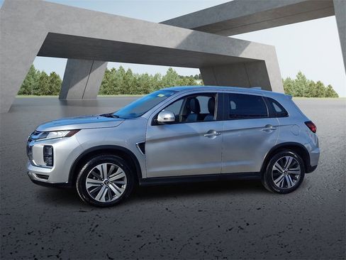 Used 2024 Mitsubishi Outlander Sport SE image 9