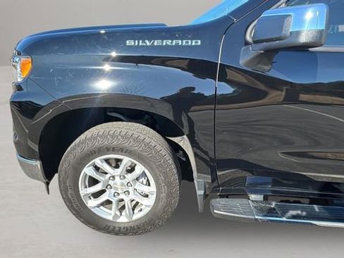 Used 2022 Chevrolet Silverado 1500 LT image 32