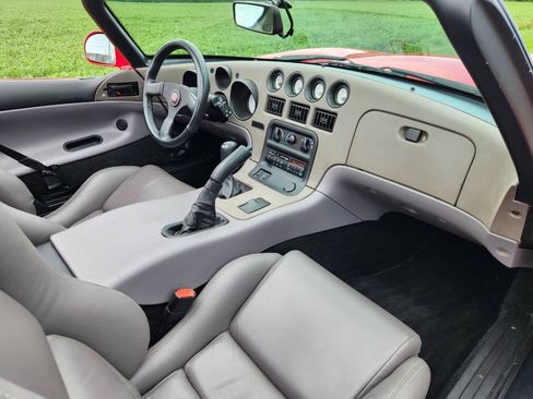 Used 1994 Dodge Viper RT/10 RWD image 8