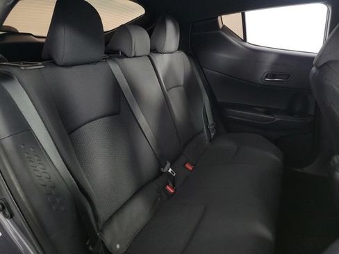 Used 2019 Toyota C-HR LE FWD image 16