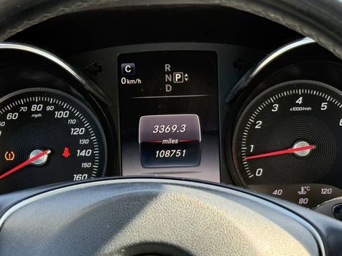 Used 2015 Mercedes-Benz C 300 4MATIC Sedan image 16