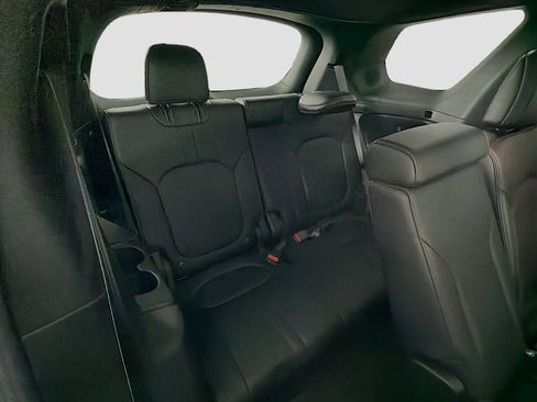 Used 2025 Honda Pilot Black Edition image 30