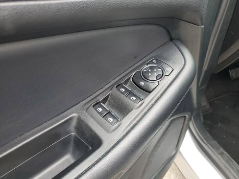 Used 2023 Ford Edge SEL image 23