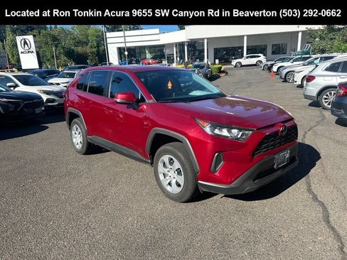 Used 2022 Toyota RAV4 LE AWD/4WD image 1