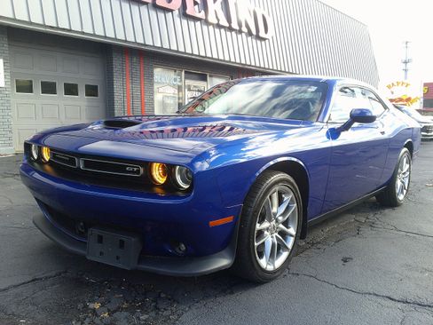 Used 2022 Dodge Challenger GT w/ Plus Package image 10