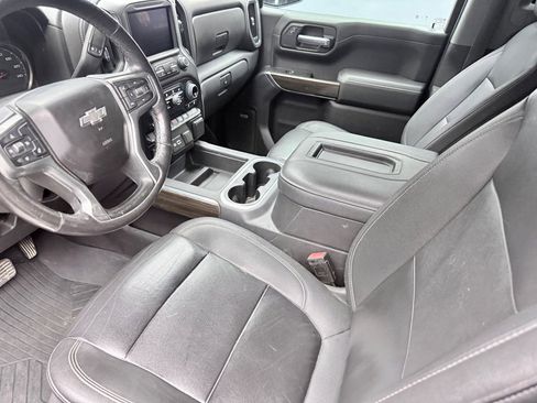 Used 2022 Chevrolet Silverado 1500 RST AWD/4WD image 9