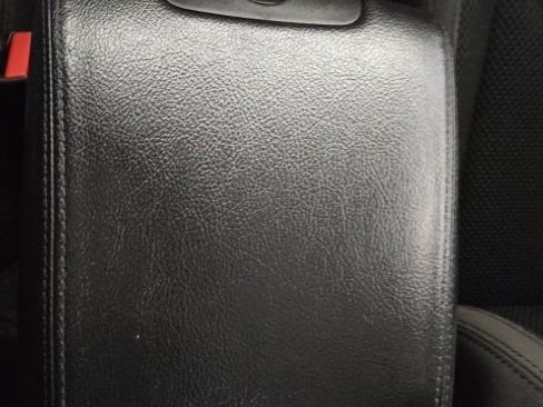 Used 2017 Jeep Wrangler Unlimited Sport image 27