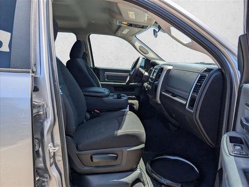 Used 2019 RAM 1500 Warlock RWD image 18