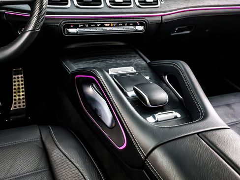 Used 2022 Mercedes-Benz GLS 450 4MATIC image 6