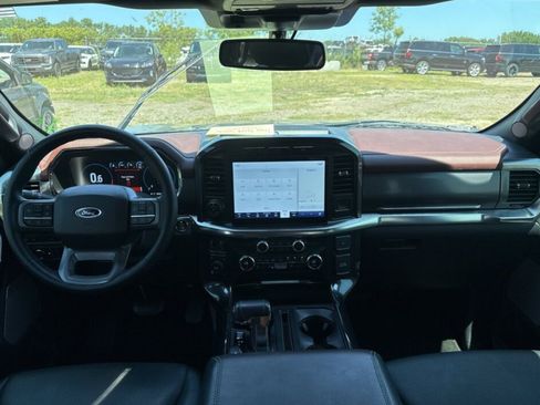 Used 2021 Ford F150 Lariat w/ Equipment Group 502A High AWD/4WD image 5