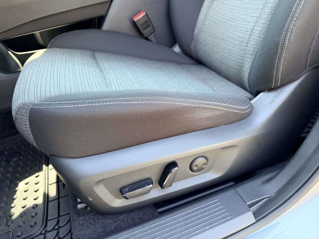 Used 2023 Nissan Rogue SV AWD/4WD image 15