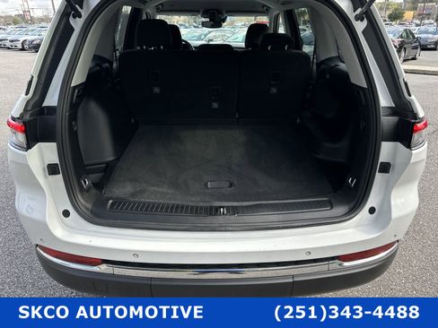 Used 2022 Jeep Grand Cherokee Laredo image 21