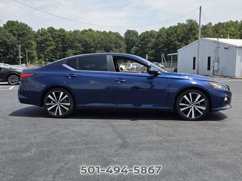 Used 2022 Nissan Altima 2.5 SR FWD image 6