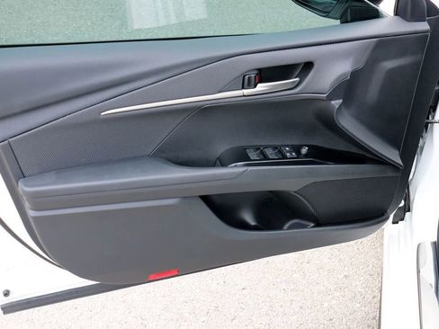 Used 2026 Toyota Camry XLE w/ Convenience Package image 11