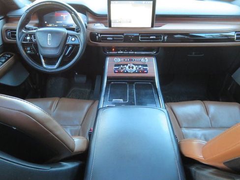Used 2022 Lincoln Aviator Reserve w/ Equipment Group 201A AWD/4WD image 24