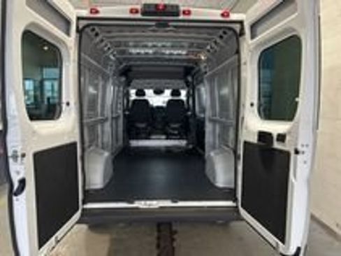 Used 2024 RAM ProMaster 2500 FWD image 41
