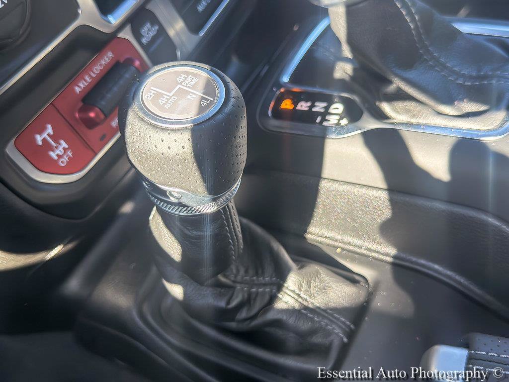 Certified 2025 Jeep Gladiator Mojave AWD/4WD image 20