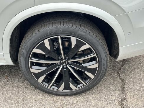New 2026 Volvo XC90 T8 Plus image 11