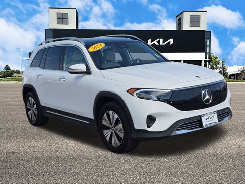 Used 2024 Mercedes-Benz EQB 300 4MATIC image 2