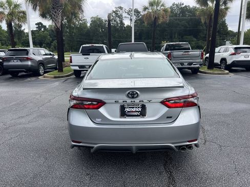 Used 2023 Toyota Camry SE FWD image 9