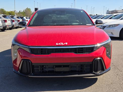 New 2025 Kia K4 GT-Line image 2