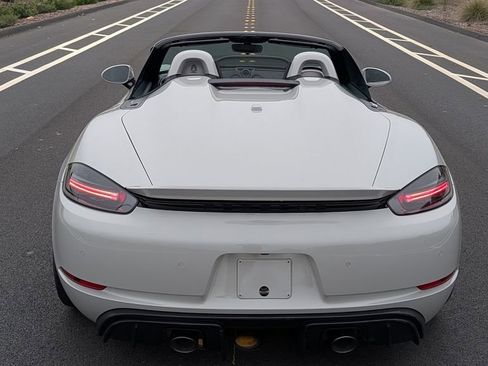Used 2020 Porsche 718 Boxster Spyder RWD image 15