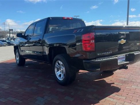 Used 2018 Chevrolet Silverado 1500 LT w/ Texas Edition image 9