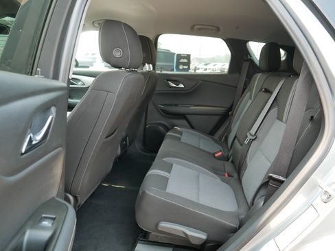 Used 2025 Chevrolet Blazer LT AWD/4WD image 34