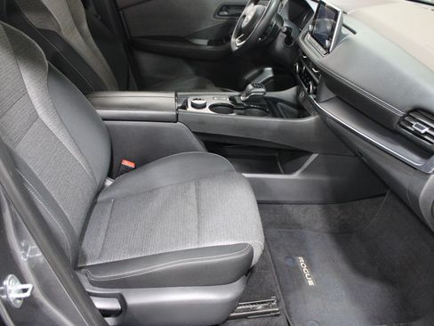Used 2022 Nissan Rogue S AWD/4WD image 24