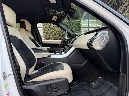 Used 2022 Land Rover Range Rover Sport HST image 33