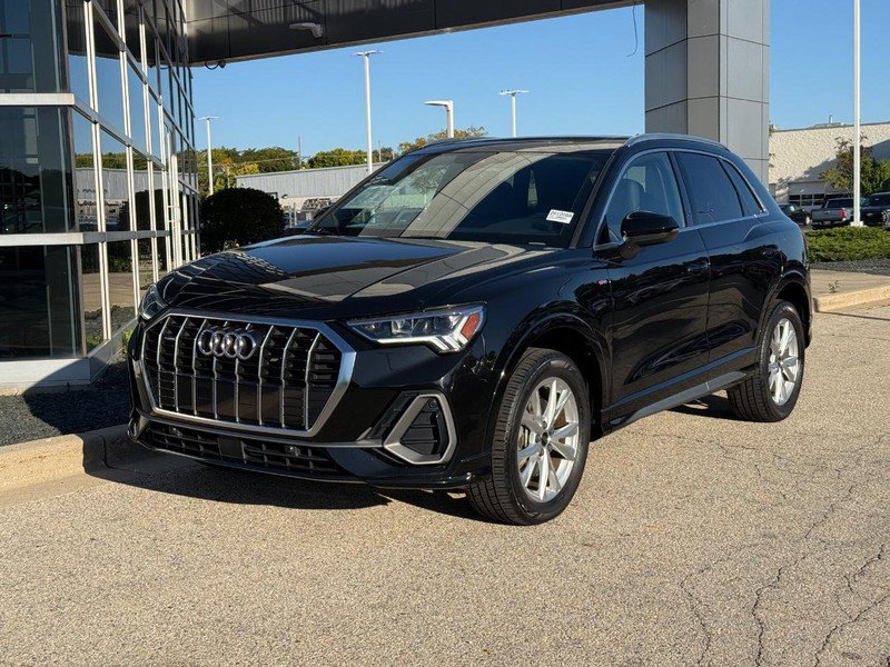 Used 2023 Audi Q3 2.0T Premium AWD/4WD image 7