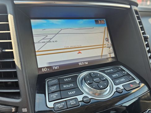 Used 2017 INFINITI QX70 2WD w/ Premium Package image 40