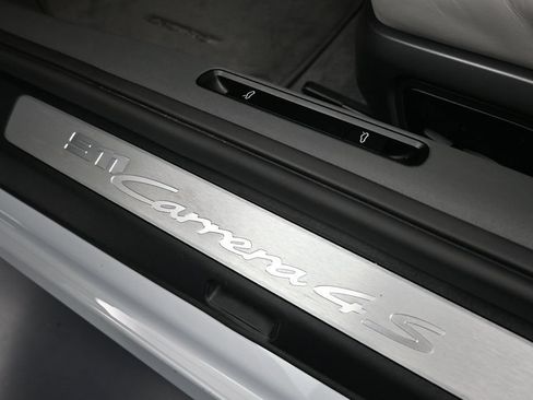 Used 2024 Porsche 911 Carrera 4S AWD/4WD image 25