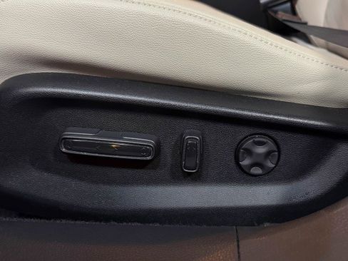 Used 2020 Honda Accord Touring image 31