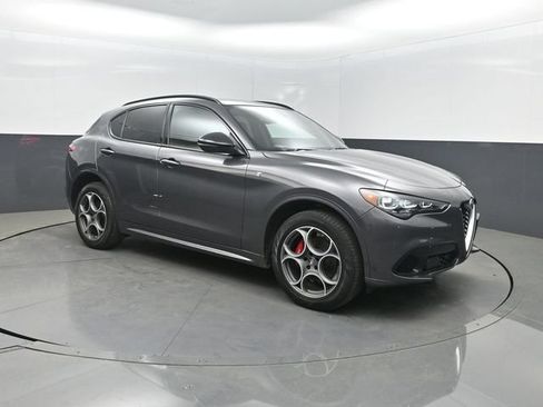 Used 2024 Alfa Romeo Stelvio Ti AWD/4WD image 39