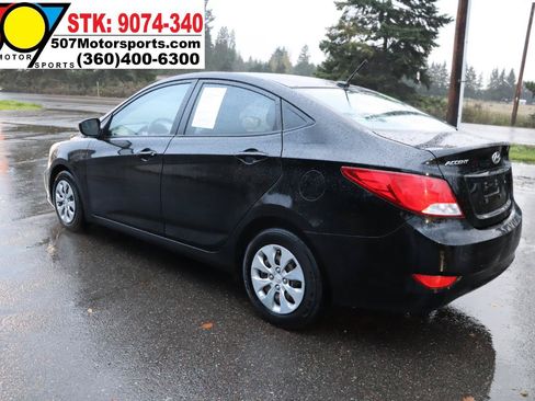 Used 2016 Hyundai Accent SE FWD image 5