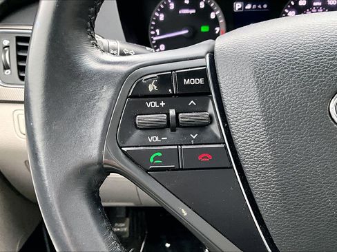Used 2017 Hyundai Sonata Sport w/ Value Edition Package 02 image 17