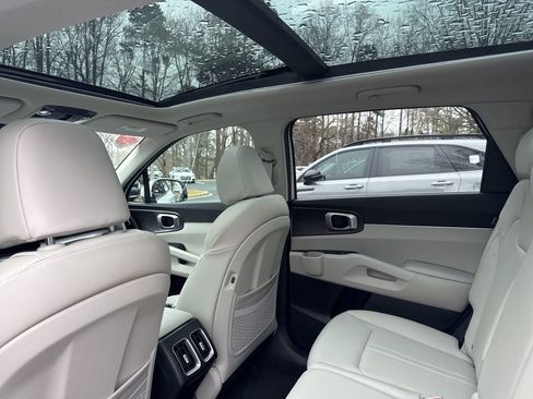 New 2026 Kia Sorento S w/ S Panoramic Sunroof Package image 12