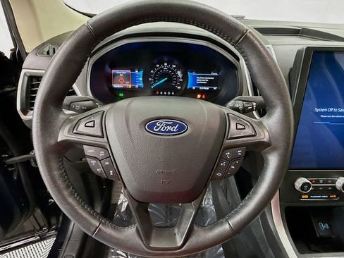Used 2022 Ford Edge SEL w/ Convenience Package image 11