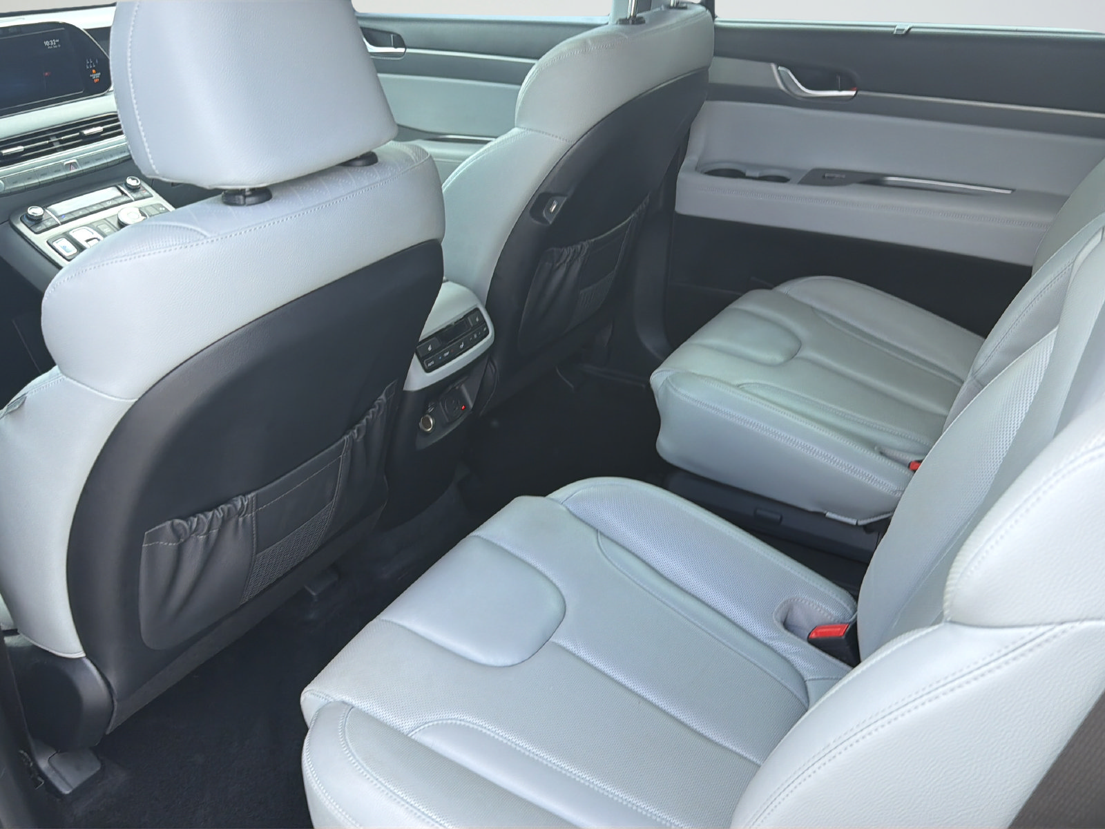 Used 2022 Hyundai Palisade SEL w/ Premium Package FWD image 35