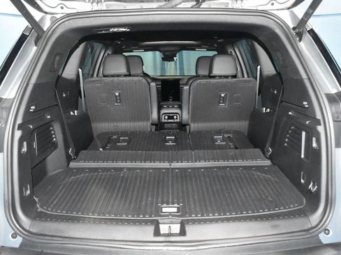 Used 2024 GMC Acadia AT4 w/ Super Cruise Package image 30