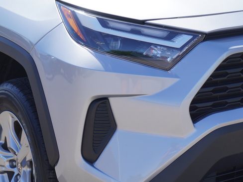 Used 2024 Toyota RAV4 LE AWD/4WD image 3